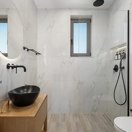 Sol Luxury Apartment - Close To The Beach With A Private Mini Pool Ханья Экстерьер фото