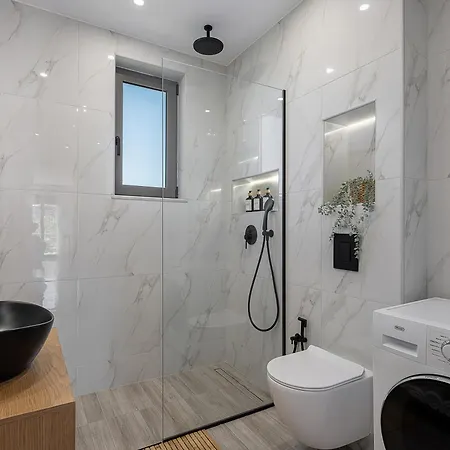 Sol Luxury Apartment - Close To The Beach With A Private Mini Pool Ханья Экстерьер фото