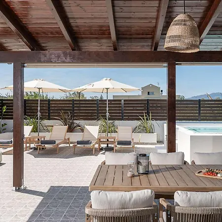Sol Luxury Apartment - Close To The Beach With A Private Mini Pool Ханья Экстерьер фото
